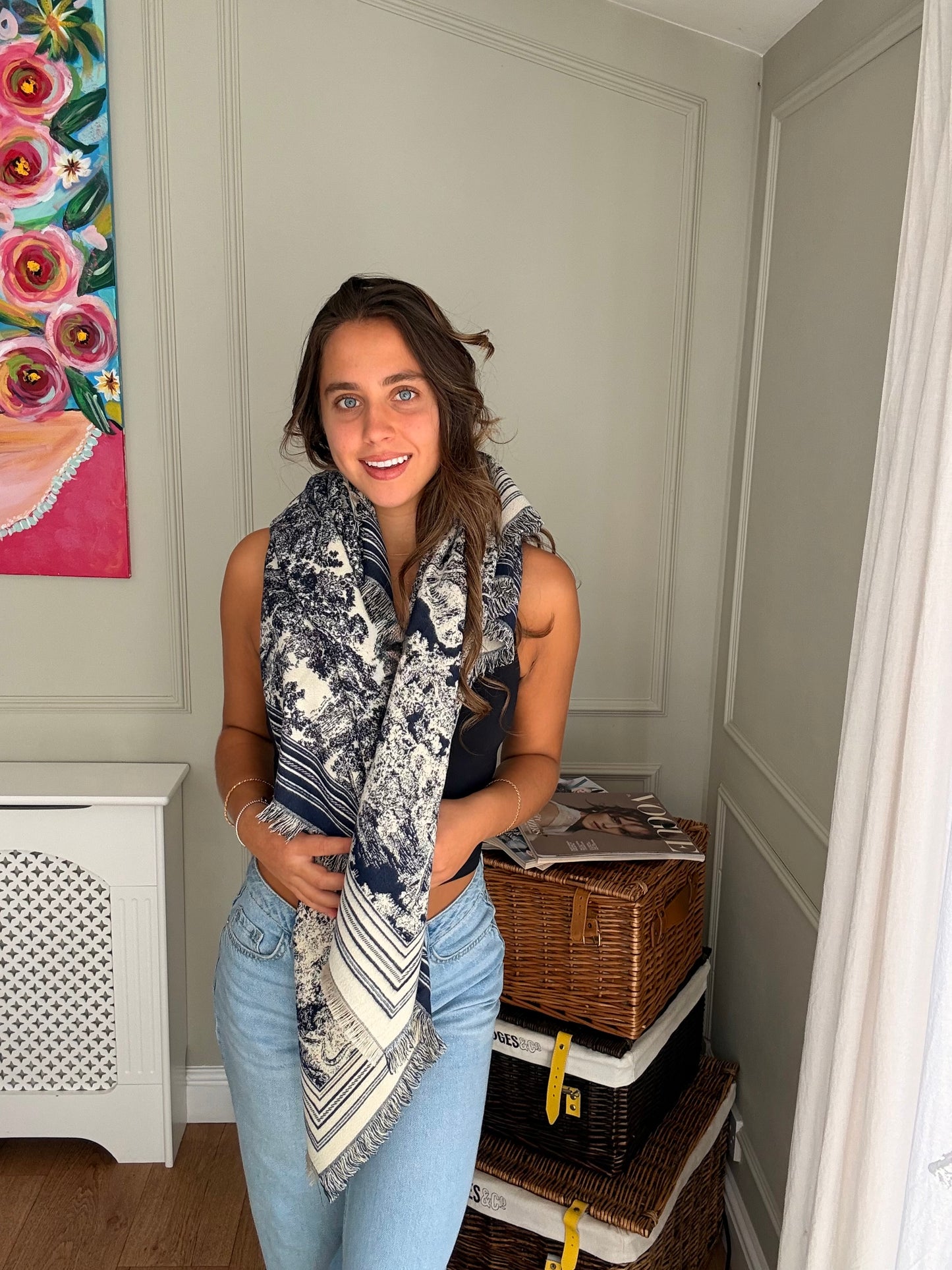 Thick Scarf with Frayed Edges - Navy