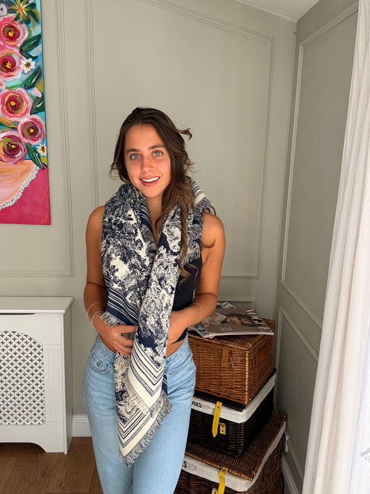 Thick Scarf with Frayed Edges - Navy